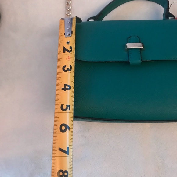 Shoulder bag with gold color chain new with tags - Picture 5 of 8